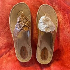 NWOT Clark brown leather sandals women's size 11